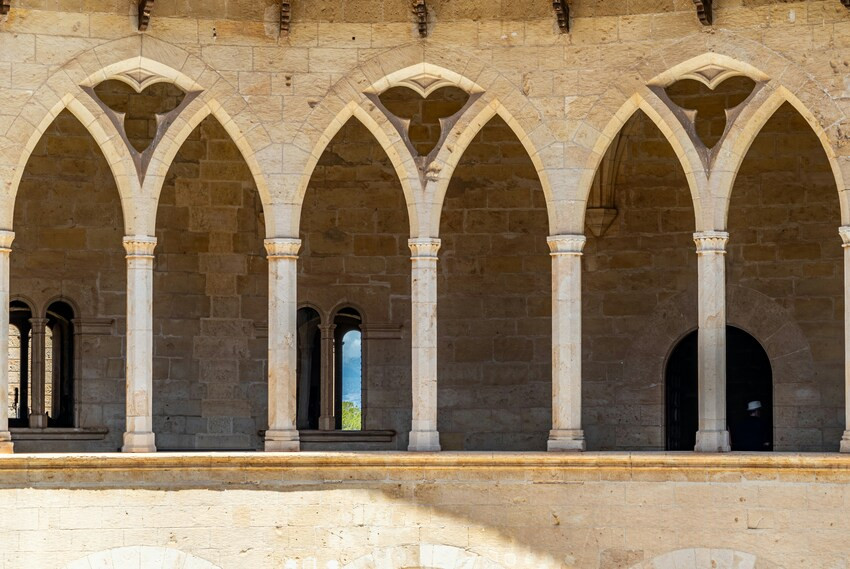 Step Back in Time: Visit the Best Historical Sites in the World ...
